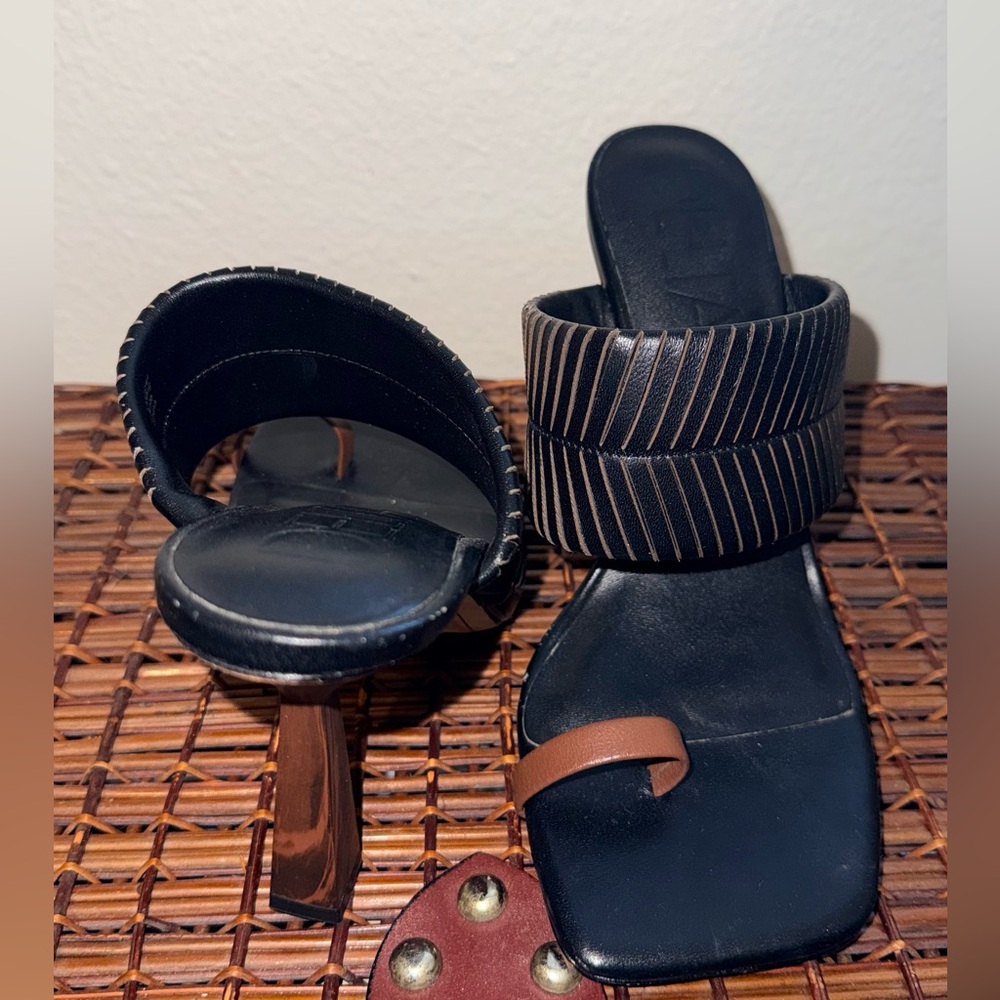Elegant Black Leather Sandals with Wood like heel size 7.5